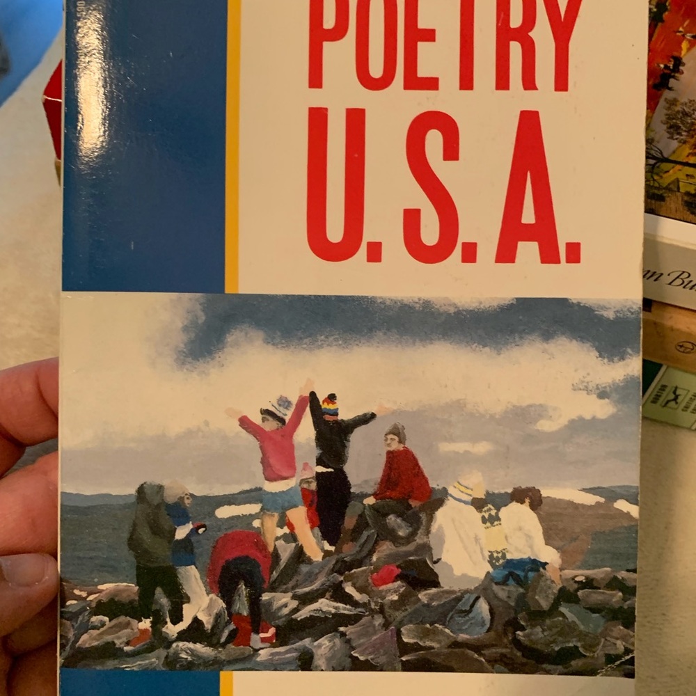 SOLD Six paperbacks - Picture 7 of 9